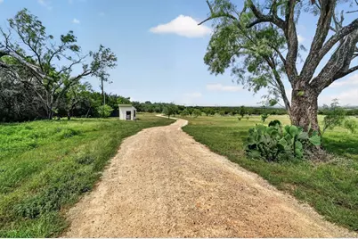 113 Jayhawk Ct., Burnet, TX 78611 - Photo 14