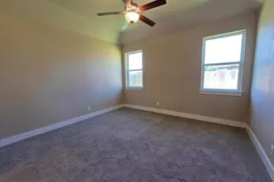 227 Dudley Wy, Fredericksburg, TX 78624 - Photo 12