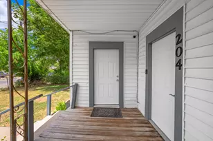 204 Davis St, Kerrville, TX 78028 - Photo 20