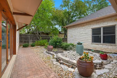 2140 Hedgestone, Fredericksburg, TX 78624 - Photo 30