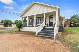 514 Bluebonnet, Fredericksburg, TX 78624 - Photo 2
