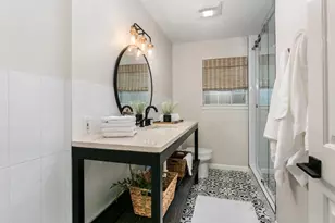 803 N Bowie, Fredericksburg, TX 78624 - Photo 18