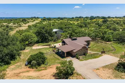1128 County Rd 312, Llano, TX 78643 - Photo 16