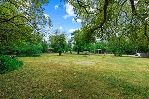 819 &amp 821 Clay St, Kerrville, TX 78028 - Photo 18