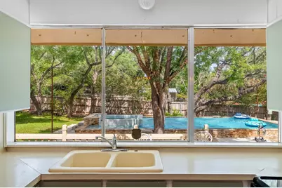 308 Tanglewood Dr, Fredericksburg, TX 78624 - Photo 8