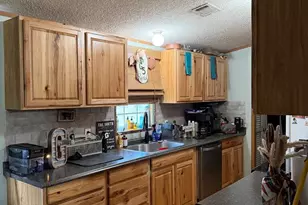 412 Box Rd, Burnet, TX 78611 - Photo 2
