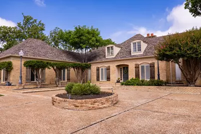 418 N Coronado Dr, Kerrville, TX 78028 - Photo 2