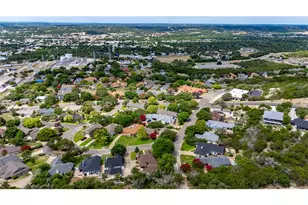1445 N Gloucester Point, Kerrville, TX 78028 - Photo 30