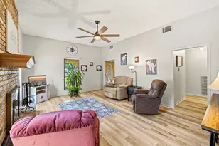 1445 N Gloucester Point, Kerrville, TX 78028 - Photo 14