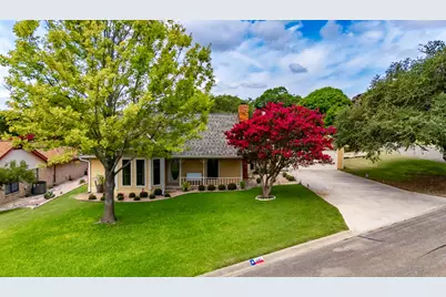 1445 N Gloucester Point, Kerrville, TX 78028 - Photo 24