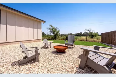 912 Smokey Oak Dr, Fredericksburg, TX 78624 - Photo 36