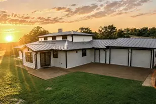 622 Paradise Ranch Rd, Fredericksburg, TX 78624 - Photo 2
