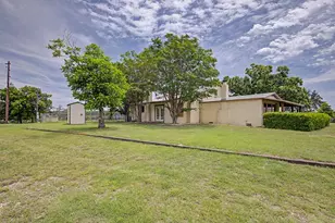 5709 Ranch Rd 965, Fredericksburg, TX 78624 - Photo 6