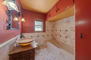 311 S Crockett St, Fredericksburg, TX 78624 - Photo 30