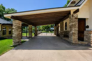 311 S Crockett St, Fredericksburg, TX 78624 - Photo 58