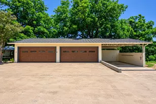 311 S Crockett St, Fredericksburg, TX 78624 - Photo 56