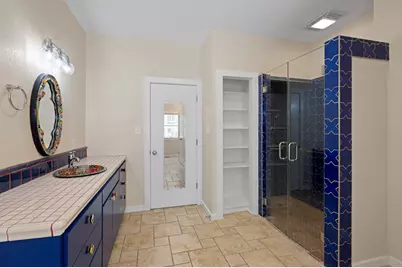 311 S Crockett St, Fredericksburg, TX 78624 - Photo 24