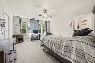 1009 W Main St, Kerrville, TX 78028 - Photo 36