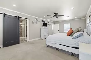 1009 W Main St, Kerrville, TX 78028 - Photo 28