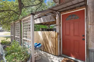 307 S Creek St, Fredericksburg, TX 78624 - Photo 40