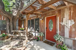 307 S Creek St, Fredericksburg, TX 78624 - Photo 28