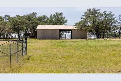 5078 Friedrich Rd, Fredericksburg, TX 78624 - Photo 26