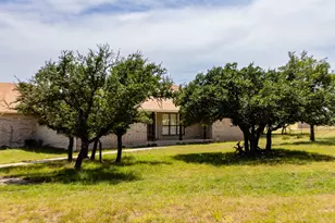 5078 Friedrich Rd, Fredericksburg, TX 78624 - Photo 2
