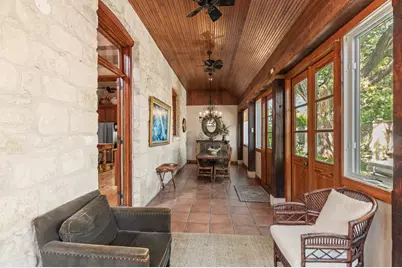 208 W Schubert St, Fredericksburg, TX 78624 - Photo 12