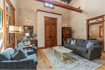 208 W Schubert St, Fredericksburg, TX 78624 - Photo 8
