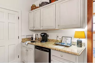 208 W Schubert St, Fredericksburg, TX 78624 - Photo 32
