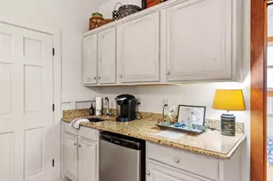 208 W Schubert St, Fredericksburg, TX 78624 - Photo 32