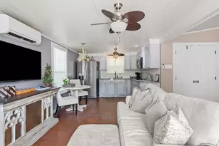 208 W Schubert St, Fredericksburg, TX 78624 - Photo 36