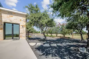 20 N Spies Ridge Dr, Fredericksburg, TX 78624 - Photo 42