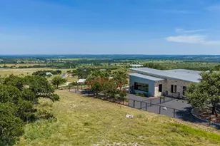 20 N Spies Ridge Dr, Fredericksburg, TX 78624 - Photo 50