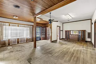 420 Plum St, Fredericksburg, TX 78624 - Photo 4