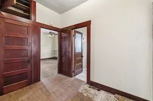 420 Plum St, Fredericksburg, TX 78624 - Photo 8