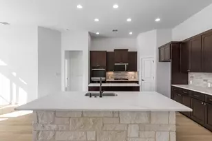 117 Stoneledge, Fredericksburg, TX 78624 - Photo 2