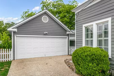 414 E Schubert St, Fredericksburg, TX 78624 - Photo 32