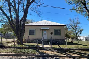 516 Silver Maple, Fredericksburg, TX 78624 - Photo 1