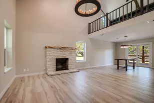 146 Hillside Dr, Fredericksburg, TX 78624 - Photo 8