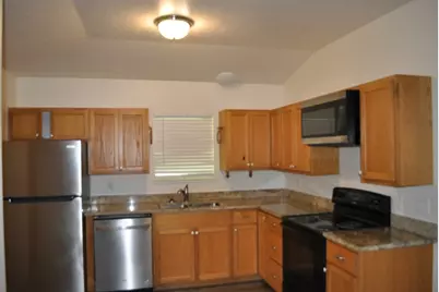 105 Trailmoor #3, Fredericksburg, TX 78624 - Photo 2