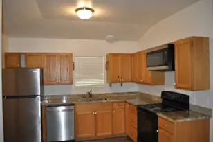 105 Trailmoor, Fredericksburg, TX 78624 - Photo 2