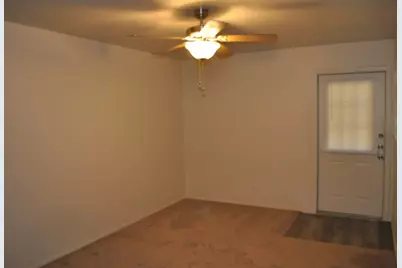 105 Trailmoor #3, Fredericksburg, TX 78624 - Photo 4