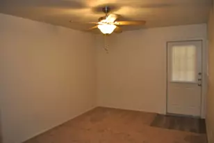 105 Trailmoor, Fredericksburg, TX 78624 - Photo 4