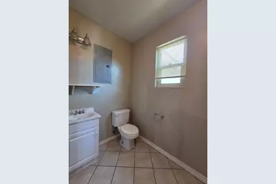 333 W Nimitz St, Fredericksburg, TX 78624 - Photo 8