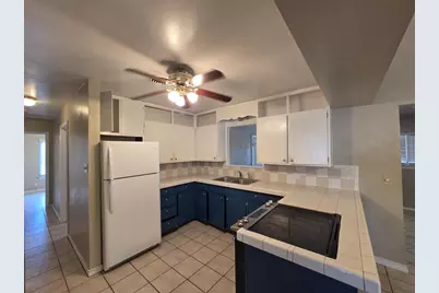333 W Nimitz St, Fredericksburg, TX 78624 - Photo 4