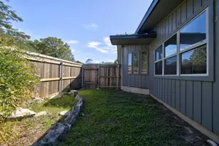 103 Crockett Dr, Kerrville, TX 78028 - Photo 36