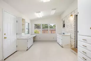 103 Crockett Dr, Kerrville, TX 78028 - Photo 30