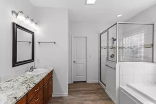 143 Stonewood, Fredericksburg, TX 78624 - Photo 18
