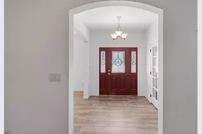 143 Stonewood, Fredericksburg, TX 78624 - Photo 4